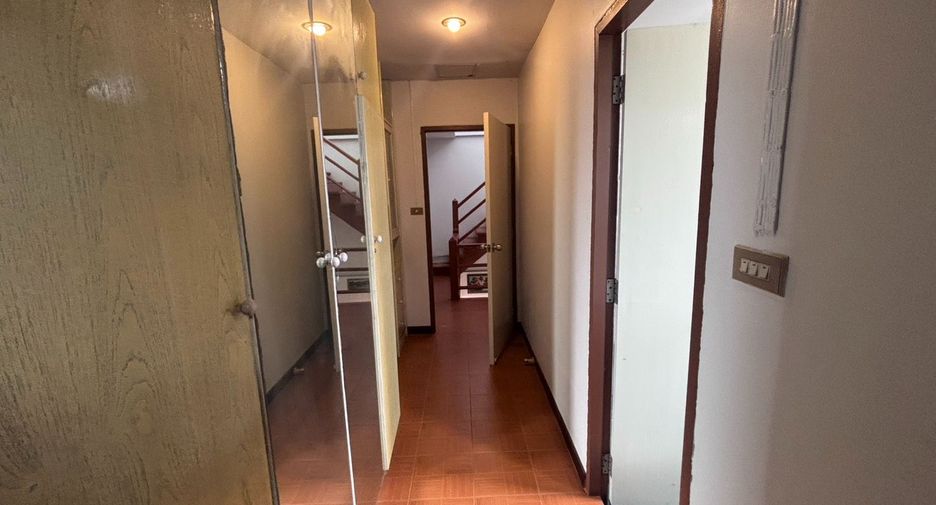 Casa en venta de 4 habitaciones en Mueang Rayong, Rayong