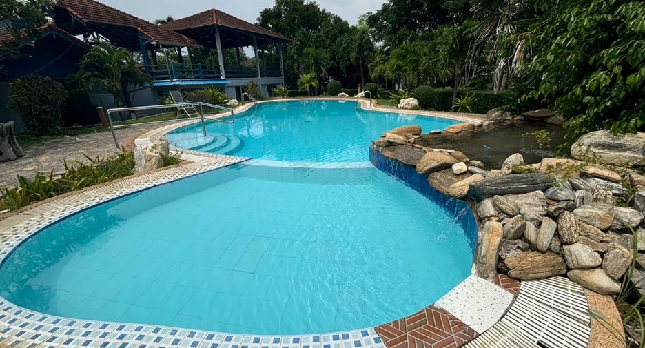 Casa en venta de 4 habitaciones en Mueang Rayong, Rayong