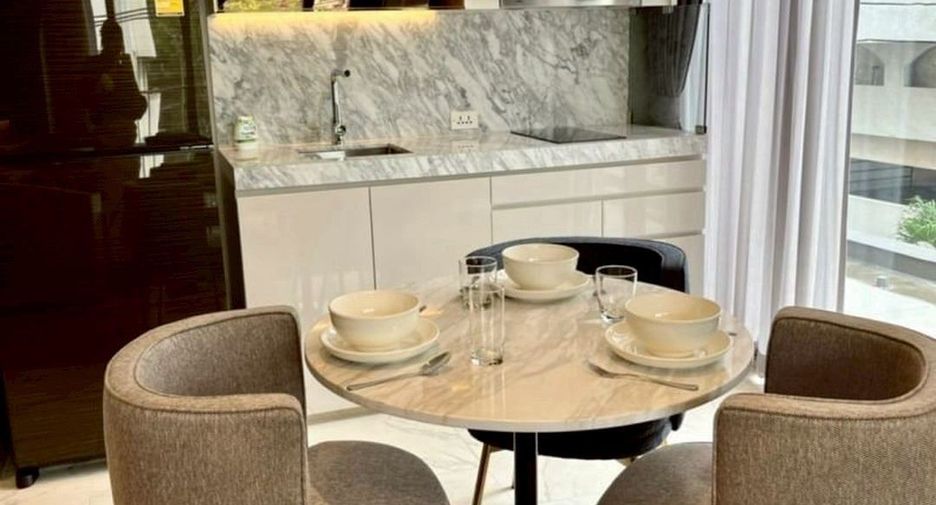For rent 2 bedrooms condo in Watthana, Bangkok