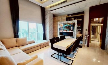 For rent 4 bedrooms condo in Watthana, Bangkok