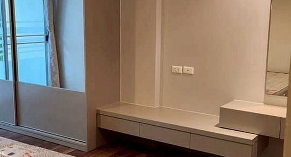 For rent and for sale 2 bedrooms condo in Phra Khanong, Bangkok