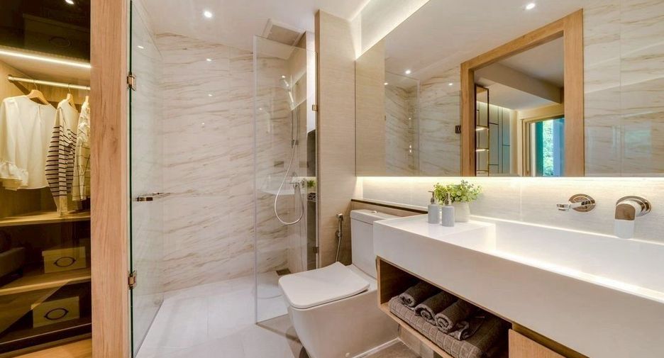 For sale 2 bedrooms condo in Watthana, Bangkok
