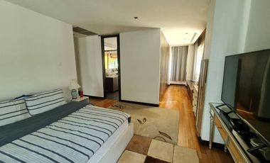 For sale 3 bedrooms condo in Yan Nawa, Bangkok