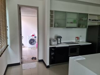 For sale 3 bedrooms condo in Yan Nawa, Bangkok
