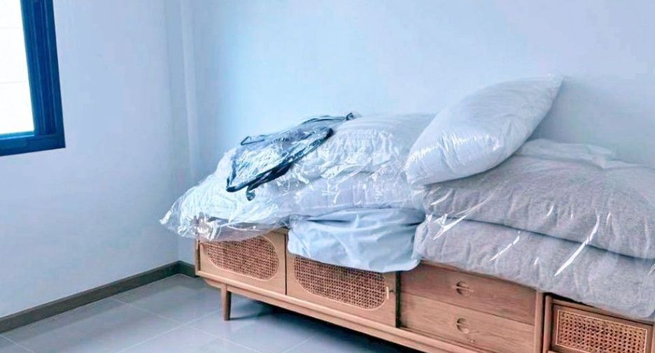 For sale 3 bedrooms townhouse in Mueang Chanthaburi, Chanthaburi