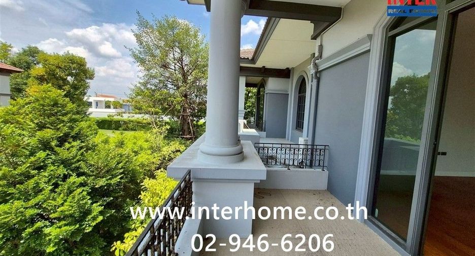 For sale 4 bedrooms house in Thawi Watthana, Bangkok