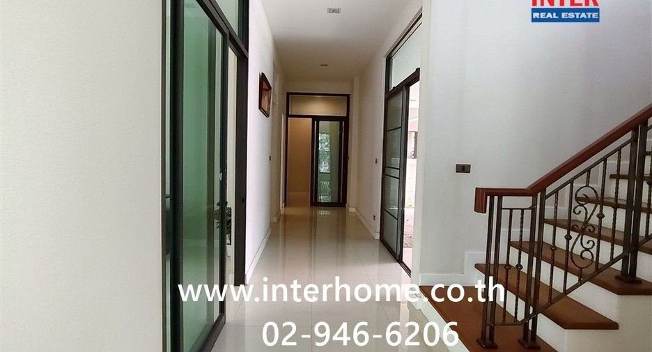 For sale 4 bedrooms house in Thawi Watthana, Bangkok
