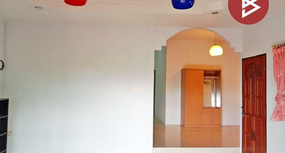 For sale 4 bedrooms house in Si Rattana, Sisaket