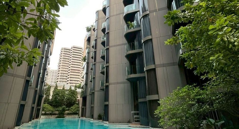 For rent 3 bedrooms condo in Watthana, Bangkok