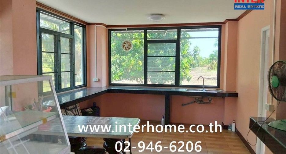 For sale 7 bedrooms apartment in Sam Chuk, Suphan Buri