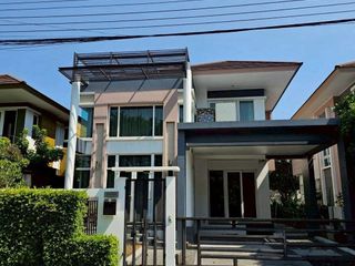 Haus zur Miete und zum Kauf mit 5 Zimmer in Chatuchak, Bangkok