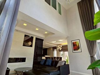 Haus zur Miete und zum Kauf mit 5 Zimmer in Chatuchak, Bangkok
