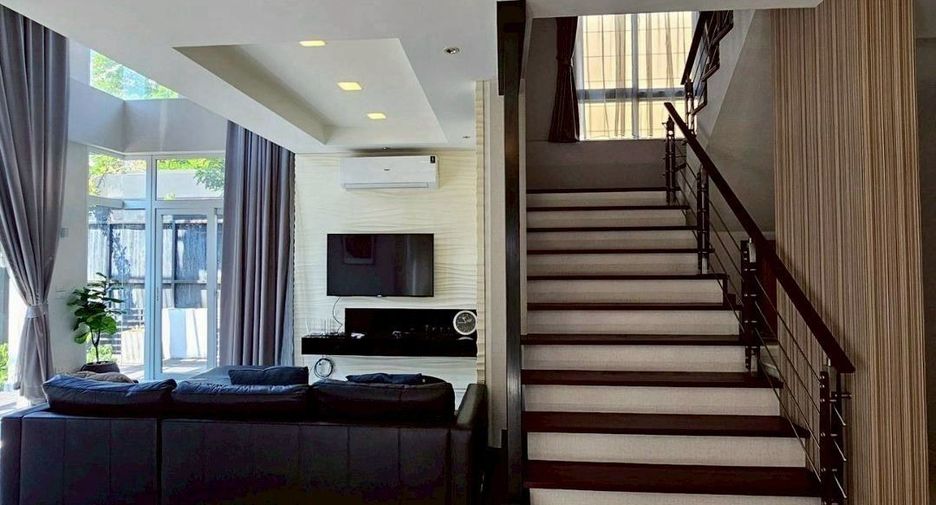 For rent そして for sale 5 ベッドルーム house in Chatuchak, Bangkok