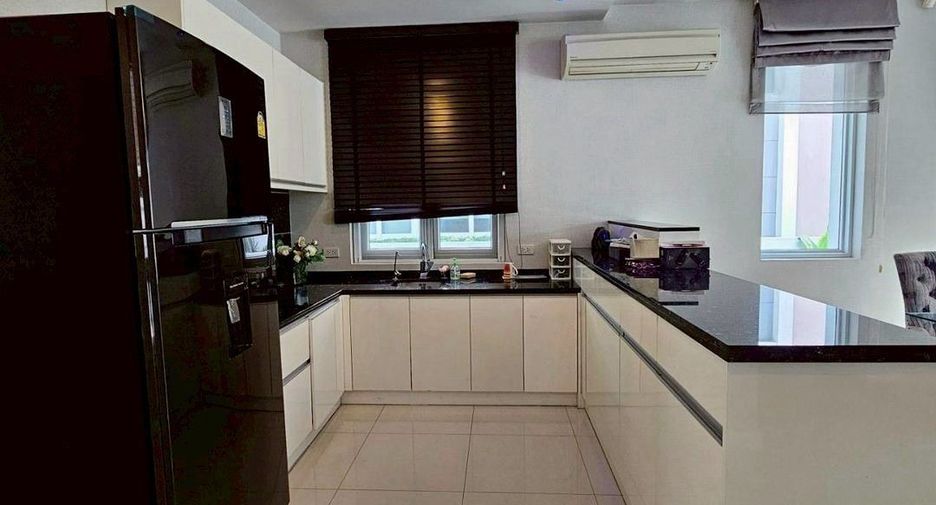 For rent そして for sale 5 ベッドルーム house in Chatuchak, Bangkok
