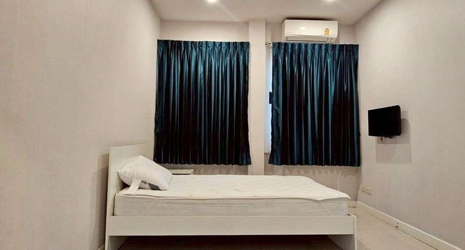 For rent そして for sale 5 ベッドルーム house in Chatuchak, Bangkok