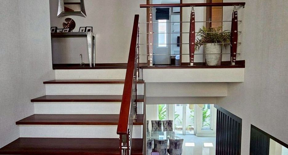 For rent そして for sale 5 ベッドルーム house in Chatuchak, Bangkok