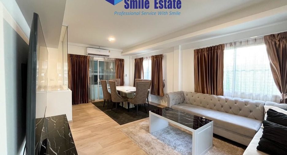 For rent 4 bedrooms townhouse in Prawet, Bangkok