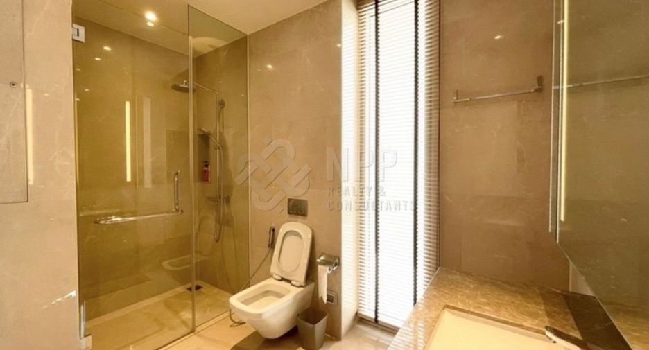 For rent 2 bedrooms condo in Khlong San, Bangkok