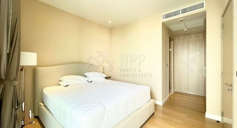 For rent 2 bedrooms condo in Khlong San, Bangkok