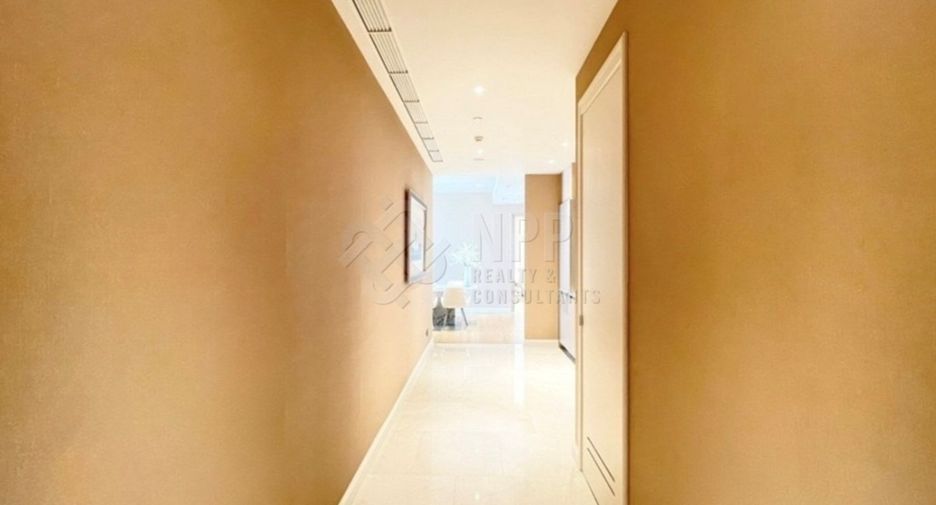 For rent 2 bedrooms condo in Khlong San, Bangkok