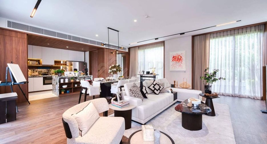 For sale 2 bedrooms condo in Sathon, Bangkok