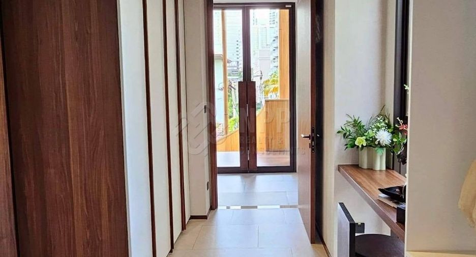 For sale 2 bedrooms condo in Sathon, Bangkok