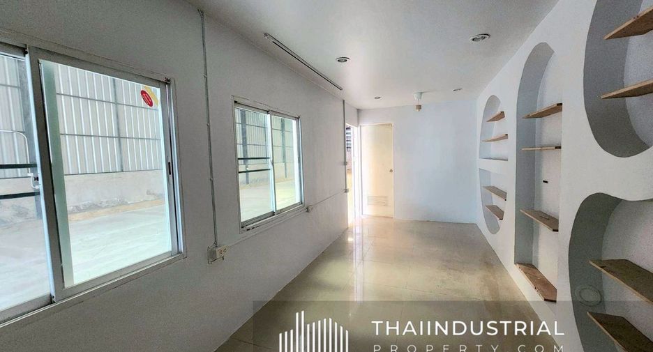 For rent warehouse in Mueang Pathum Thani, Pathum Thani