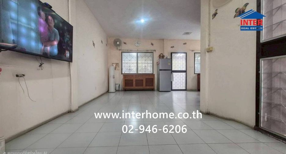 For sale 3 bedrooms townhouse in Thanyaburi, Pathum Thani