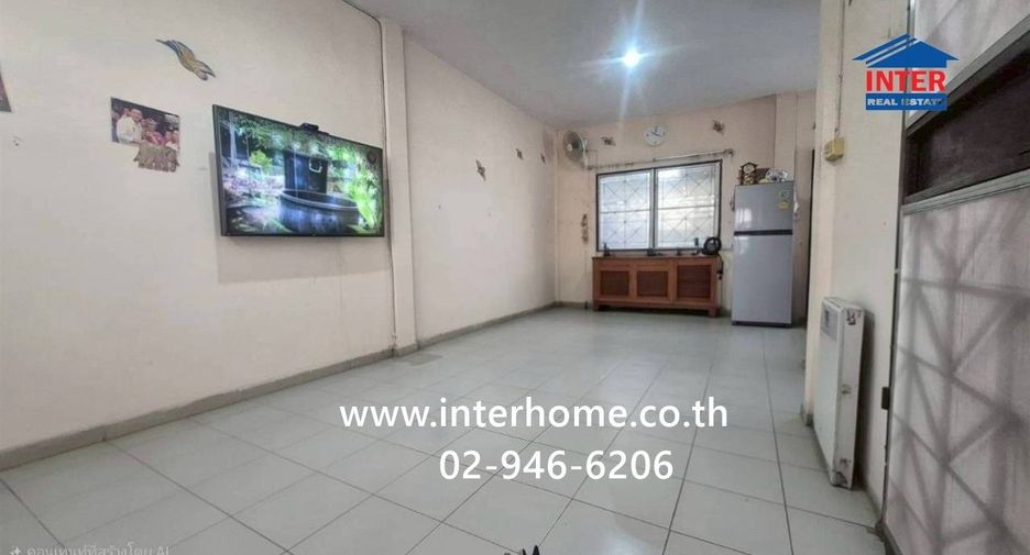 For sale 3 bedrooms townhouse in Thanyaburi, Pathum Thani