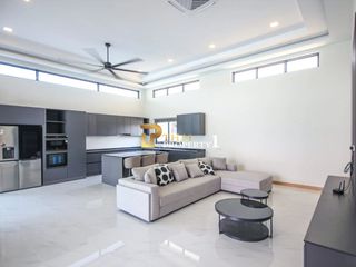 Villa en venta de 4 habitaciones en Hua Hin, Prachuap Khiri Khan