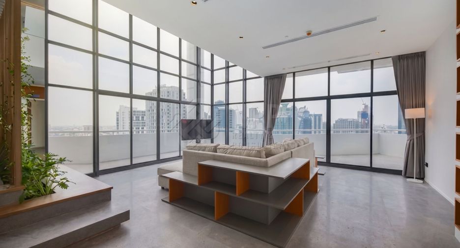 For sale 3 ベッドルーム condo in Watthana, Bangkok