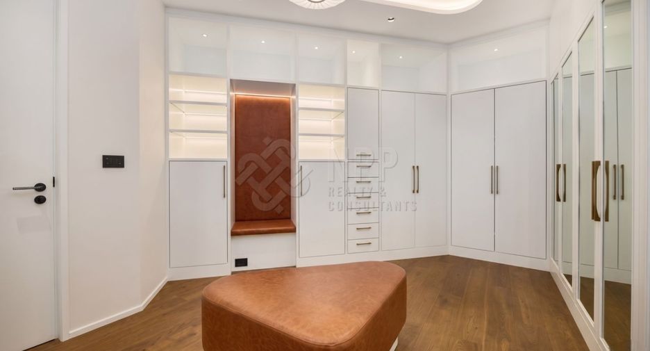 For sale 3 ベッドルーム condo in Watthana, Bangkok