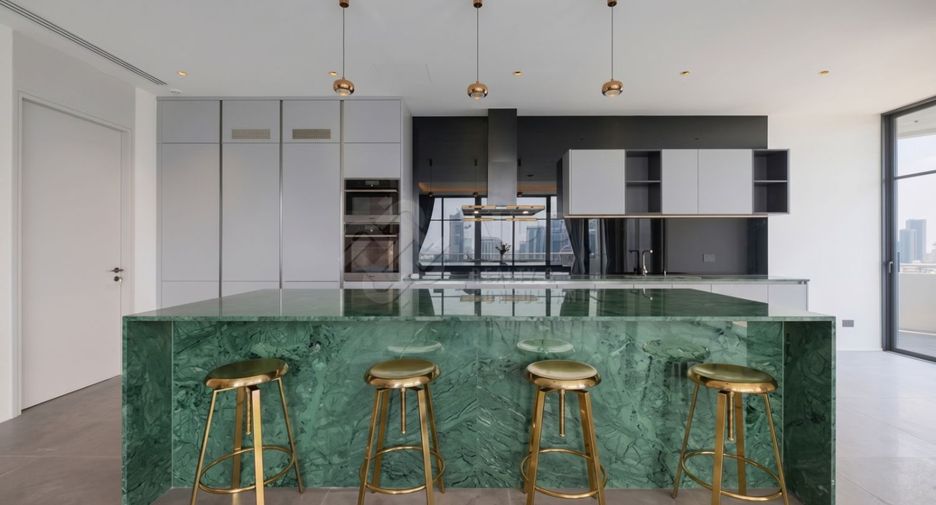 For sale 3 ベッドルーム condo in Watthana, Bangkok