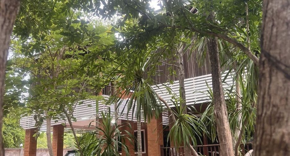 Haus zur Miete mit 3 Zimmer in Mueang Chiang Mai, Chiang Mai