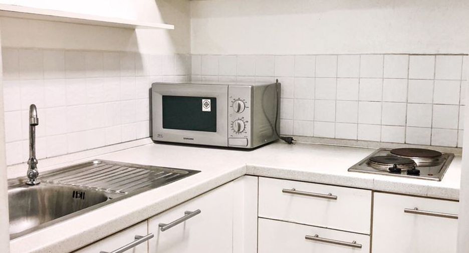 For rent 1 bed condo in Phra Khanong, Bangkok