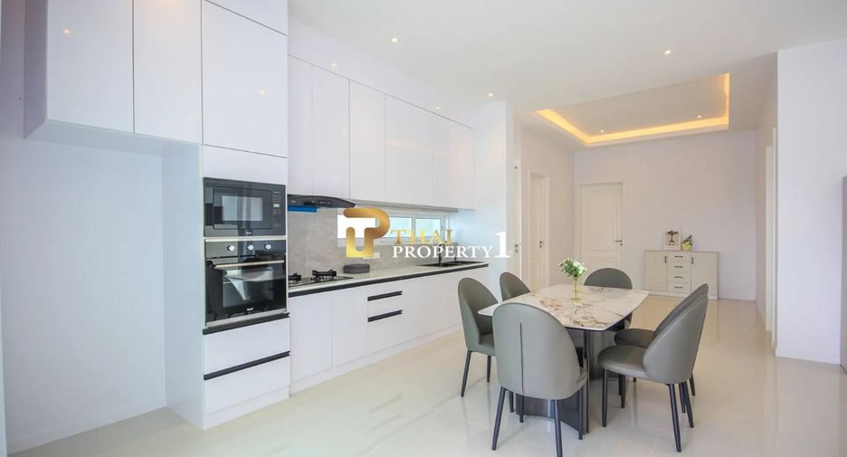 For sale 3 bedrooms villa in Hua Hin, Prachuap Khiri Khan