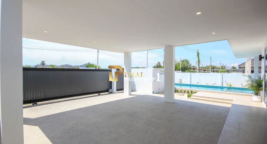 For sale 3 bedrooms villa in Hua Hin, Prachuap Khiri Khan