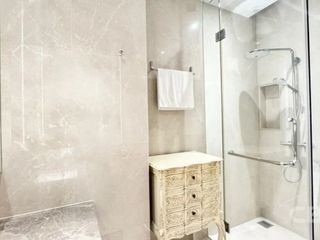 出租 和 出售 1 卧室 公寓 在 Khlong San, 曼谷