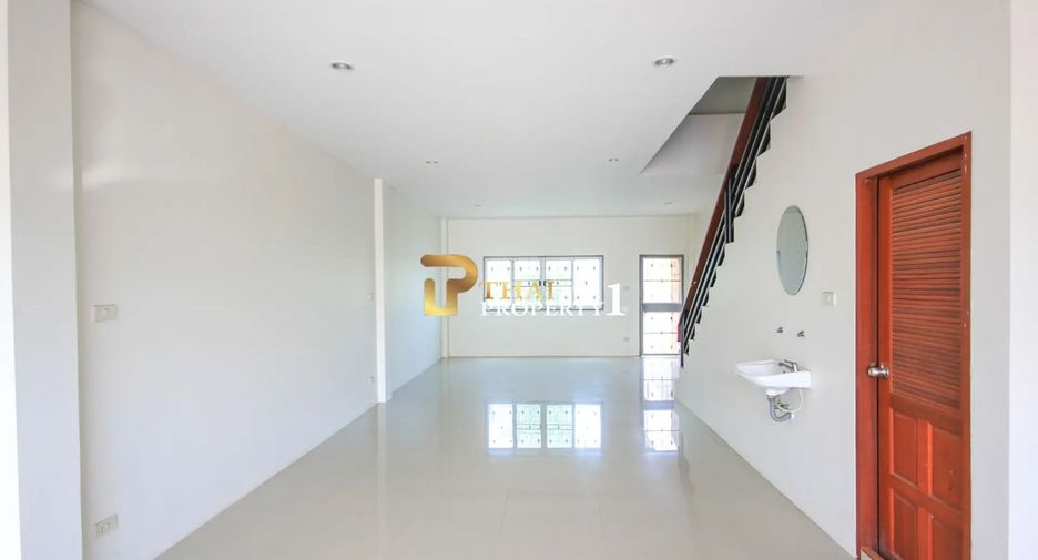 For sale 8 bedrooms retail Space in Hua Hin, Prachuap Khiri Khan