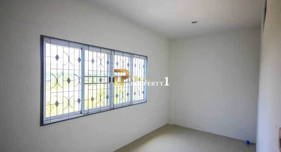 For sale 8 bedrooms retail Space in Hua Hin, Prachuap Khiri Khan