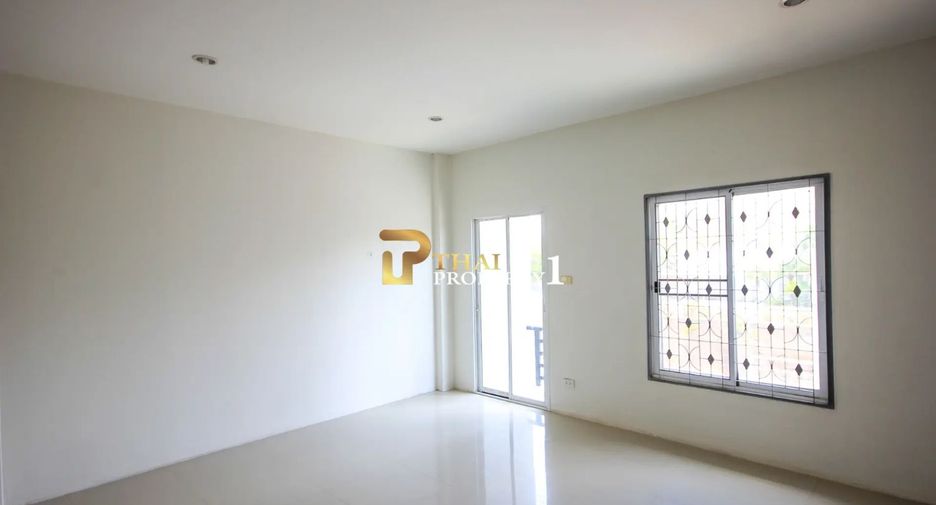 For sale 8 bedrooms retail Space in Hua Hin, Prachuap Khiri Khan