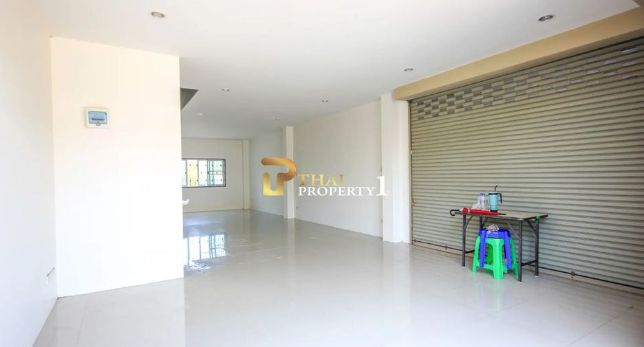 For sale 8 bedrooms retail Space in Hua Hin, Prachuap Khiri Khan