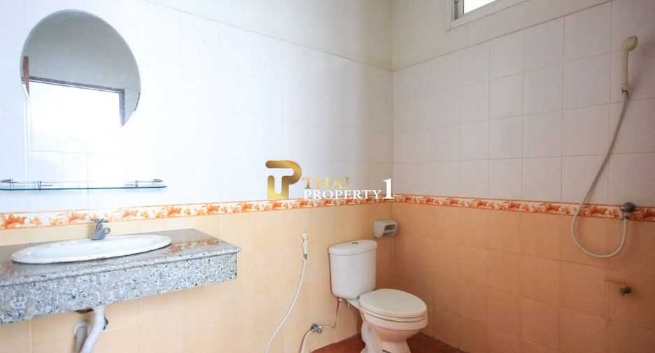 For sale 8 bedrooms retail Space in Hua Hin, Prachuap Khiri Khan