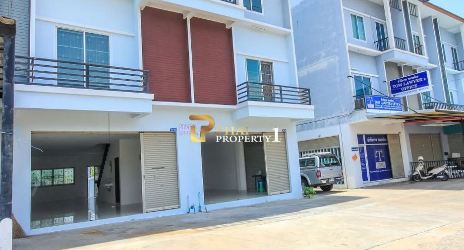 For sale 8 bedrooms retail Space in Hua Hin, Prachuap Khiri Khan