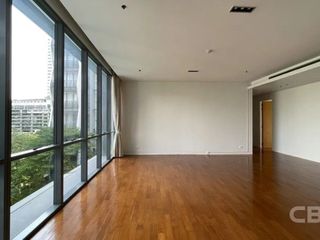 Wohnung zur Miete mit 4 Zimmer in Khlong Toei, Bangkok