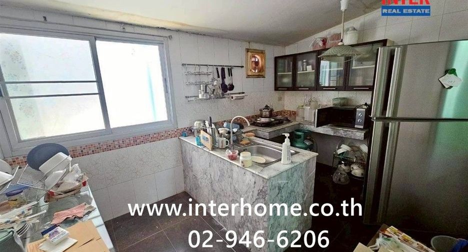 For sale retail Space in Mueang Suphanburi, Suphan Buri
