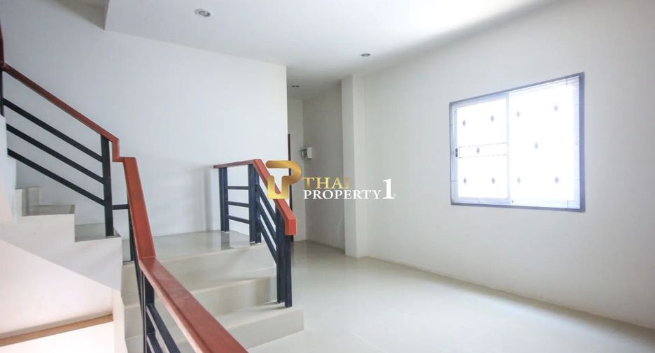 For sale 4 bedrooms retail Space in Hua Hin, Prachuap Khiri Khan
