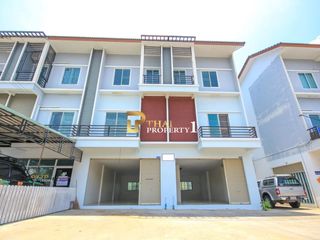 For sale 4 bedrooms retail Space in Hua Hin, Prachuap Khiri Khan