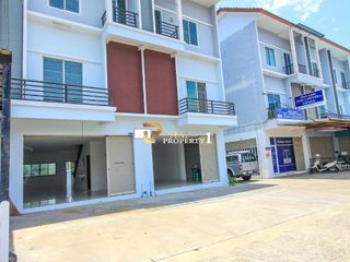 For sale 4 bedrooms retail Space in Hua Hin, Prachuap Khiri Khan