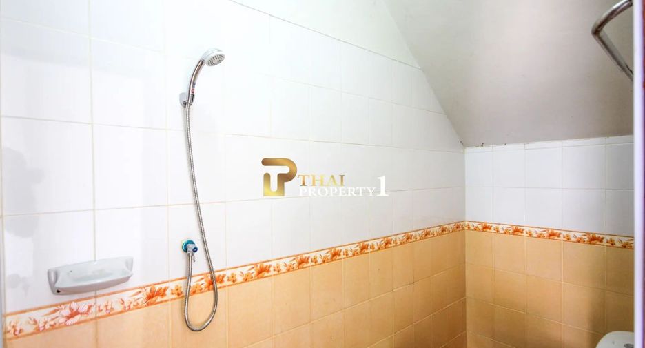 For sale 4 bedrooms retail Space in Hua Hin, Prachuap Khiri Khan